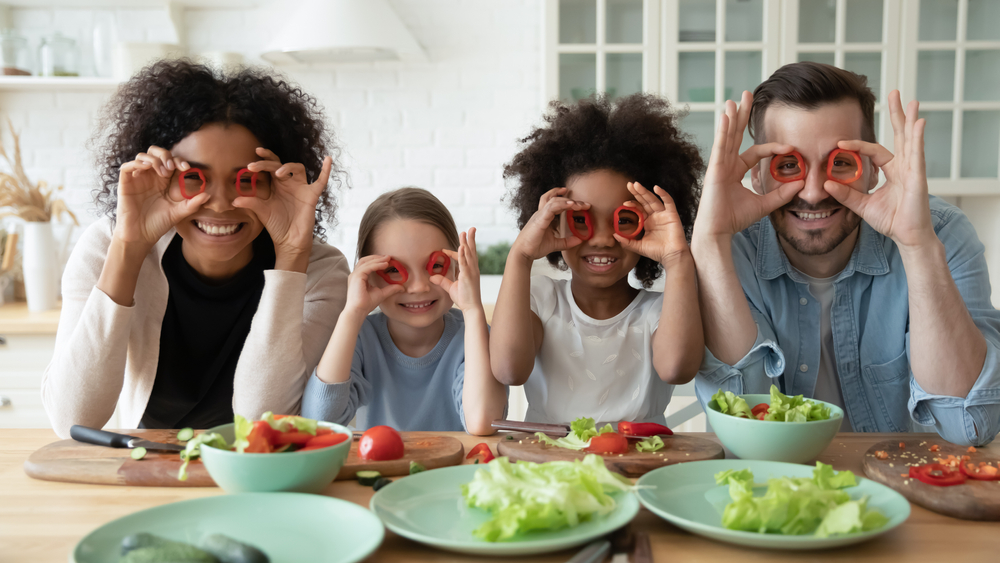 You are currently viewing Does Eating Sugar Cause Myopia? What to Eat to Prevent It!