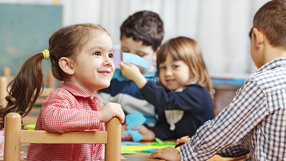 You are currently viewing How to Know If Your Child Is Happy in Kindergarten?