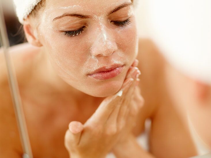 You are currently viewing Large Pores Troubling You? Try these Solutions!