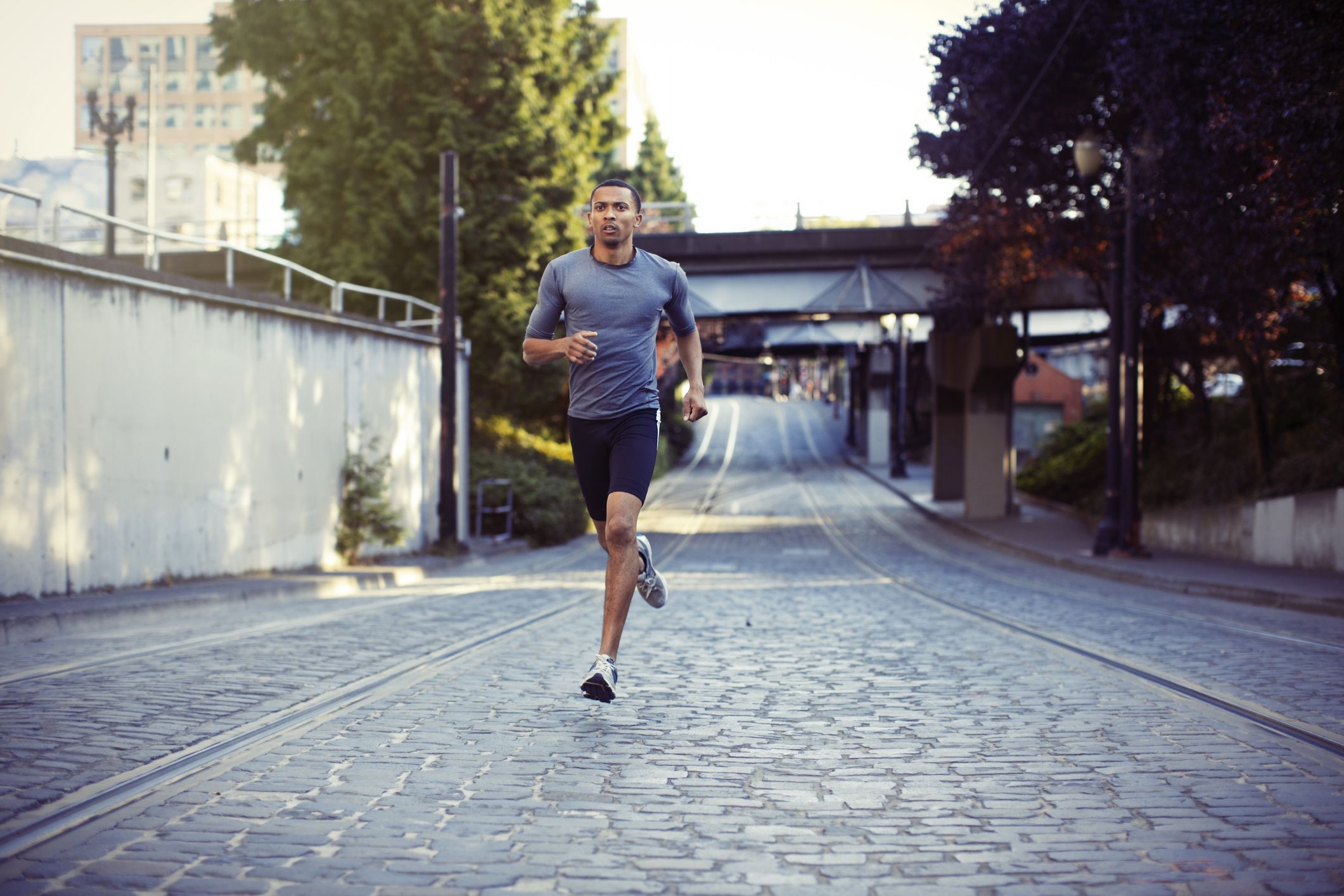 You are currently viewing The Right Way to Lose Weight Through Running: Control Your Running Intensity